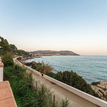 C22 Beachfront Villa - Spa Bath, Pool, Private Beach, Parking Free Andora ภายนอก รูปภาพ